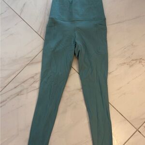 Athleta Seafoam Capri Leggings